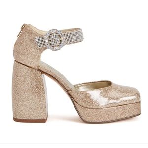 KATY PERRY THE UPLIFT BUCKLE PUMP